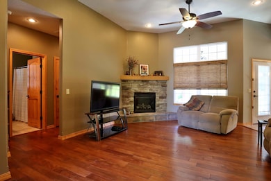 1102 N Arlington, Nixa, MO 65714 - photo 7