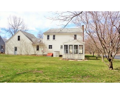 431 Johnny Appleseed Ln, Leominster, MA 01453 - photo 2