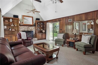 7941 Westgate Dr, Lenexa, KS 66215 - photo 5