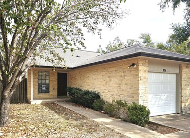1747 Horseshoe Cir, Round Rock, TX 78681 - photo 2