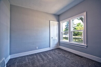 2215 Morehouse Ave, Elkhart, IN 46517 - photo 7