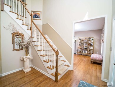 725 Sachem Cir, Slingerlands, NY 12159 - photo 2