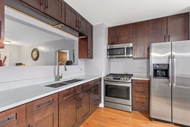 10130 Cambridge St, Westchester, IL 60154 - photo 3