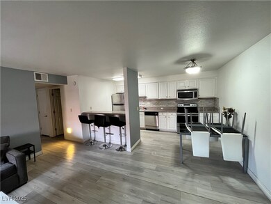 4961 River Glen Dr unit 28, Las Vegas, NV 89103 - photo 2
