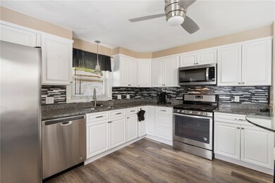 189 Cornell St, Cranston, RI 02920 - photo 4