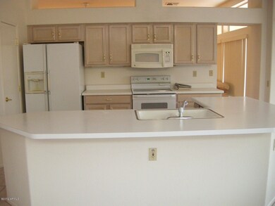 Kitchen with large island