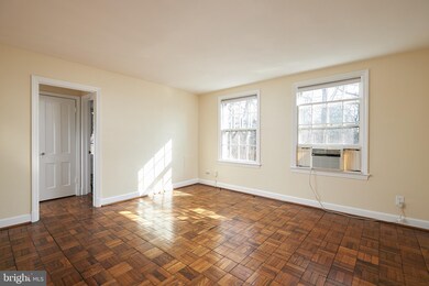 3310 27th St NW unit 6, Washington, DC 20008 - photo 5