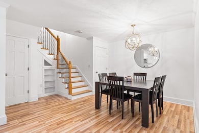 166 Quincy Shore Dr unit 108, Quincy, MA 02171 - photo 7