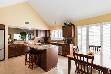 1021 Embassy Row Way Seabrok-large-007-1
