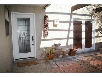 10813 Tom Kite Ct, El Paso, TX 79935 - photo 3