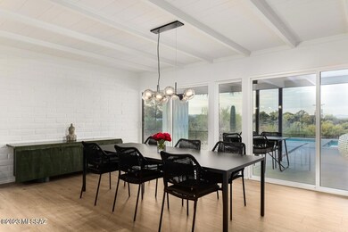 Formal Dining