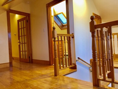 90 Saint Marks Rd unit 2, Boston, MA 02122 - photo 7