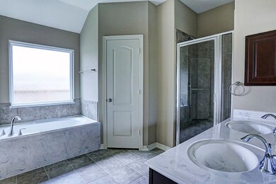 7107 Hoffman St, Houston, TX 77028 - photo 7