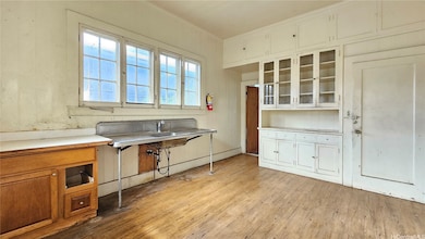 1727 Nuuanu Ave, Honolulu, HI 96817 - photo 4