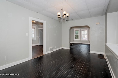 235 Bronson Ave, Toledo, OH 43608 - photo 5