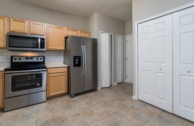 7860 Playpen Ct, Jacksonville, FL 32210 - photo 6