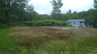 42 Cleo Cir, Rochester, NH 03868 - photo 2