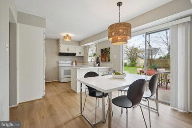 4423 Midstone Ln, Fairfax, VA 22033 - photo 6