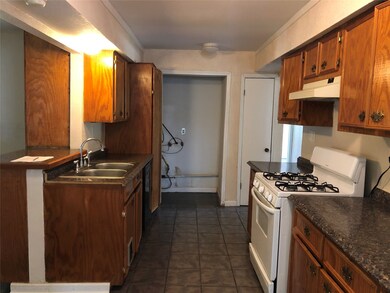 5918 Larrycrest Dr, Pearland, TX 77584 - photo 6