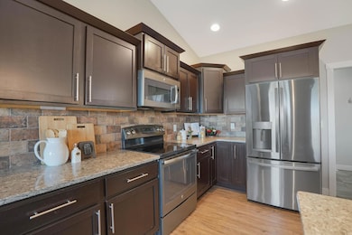 4329 Berry Hill Rd, Cedar Falls, IA 50613 - photo 7