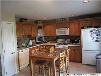 35 Chess Loop, Staten Island, NY 10306 - photo 2