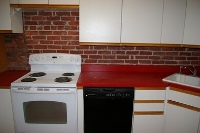 39 Garrison Rd unit 3, Brookline, MA 02445 - photo 6