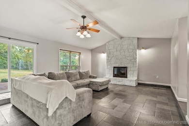 6255 E Canyon View Dr, Claremore, OK 74019 - photo 3