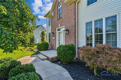 7135 Rolling Meadow Ln, Maumee, OH 43537 - photo 2