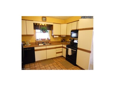 Great gourmet kitchen