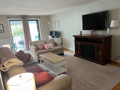 Fox Run Condominiums unit C8, Foxboro, MA 02035 - photo 2