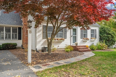 18 Laurel Rd, Norwood, MA 02062 - photo 2