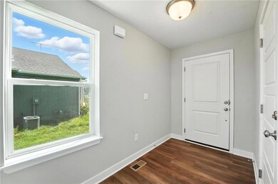 19710 W 195th Place, Spring Hill, KS 66083 - photo 5