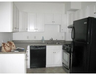173 Water St unit A, Newburyport, MA 01950 - photo 4