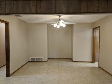 204 Bremen Dr, Hurst, TX 76054 - photo 3