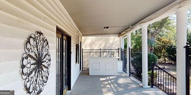 1029 S Elm St, Commerce, GA 30529 - photo 2