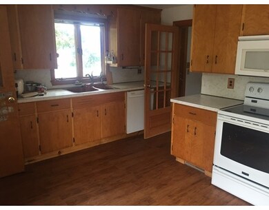 16 Franklin St, Danvers, MA 01923 - photo 5