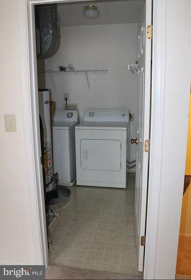 8301 Duck Hawk Way unit 65, Lorton, VA 22079 - photo 5