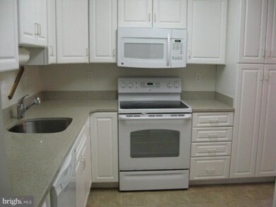 3221 S Leisure World Blvd unit BLDG 102 UNIT  1-A, Silver Spring, MD 20906 - photo 4
