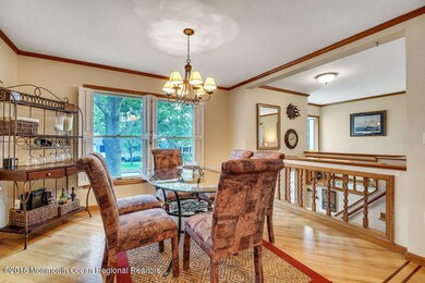 6-Dining Room