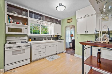Kitchen 3