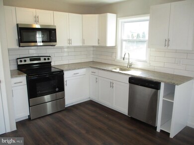 222 W 46th St, Reading, PA 19606 - photo 7