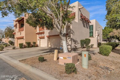 1-web-or-mls-333-n-pennington-dr-15