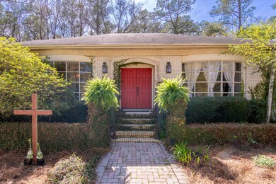 8 Woodbridge Cir-MLS-2