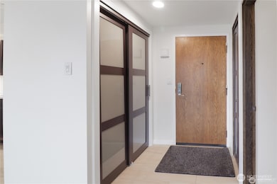 1910 Evergreen Park Dr SW unit 905, Olympia, WA 98502 - photo 3