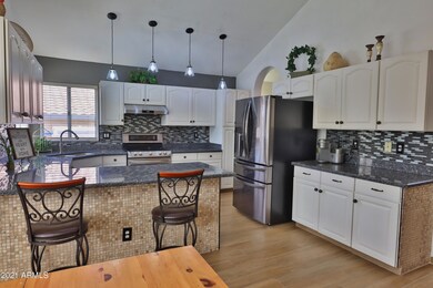 907 W Spur-33