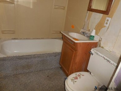 19 Vics Ct, Albany, NY 12205 - photo 6