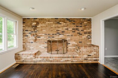 1913 Stewart Ave, Hopewell, VA 23860 - photo 6