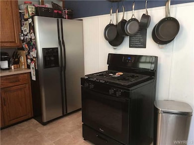 Kitchen Dining. Kitchen reverse view