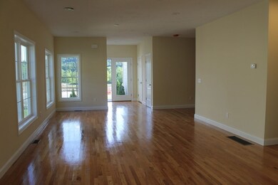 58 Tea Party Cir unit 524, Holden, MA 01520 - photo 4