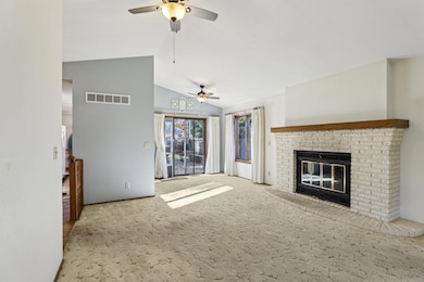 720 Stafford Rd, Janesville, WI 53546 - photo 3